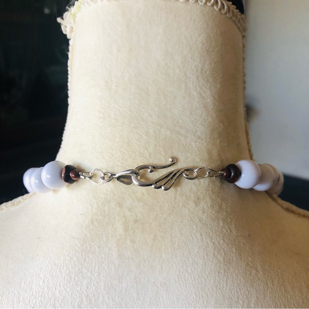 Handcrafted repurpose mixed material chunky bead necklace - Picture 6 of 9